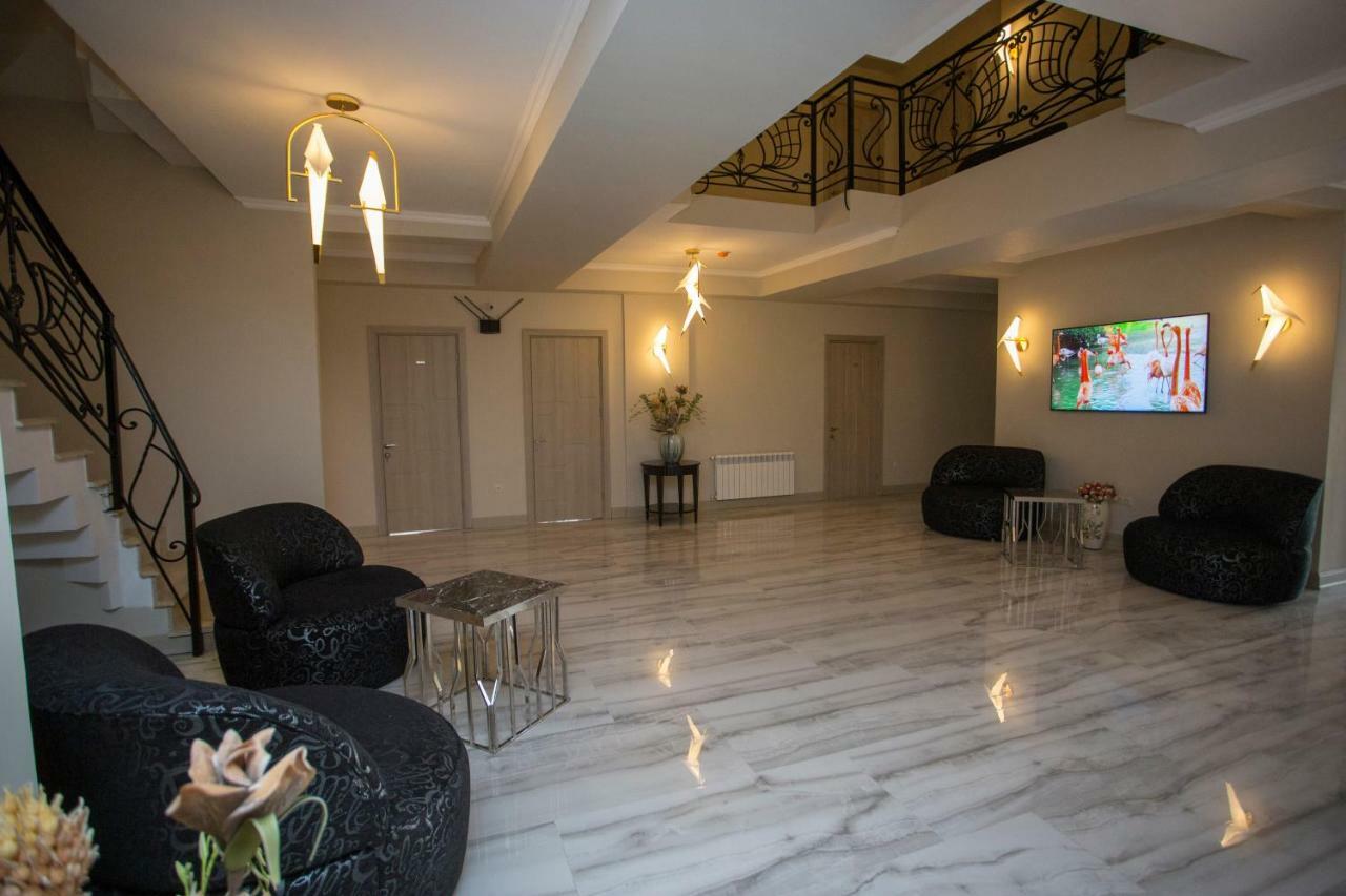 Downtown Hotel Batum Dış mekan fotoğraf