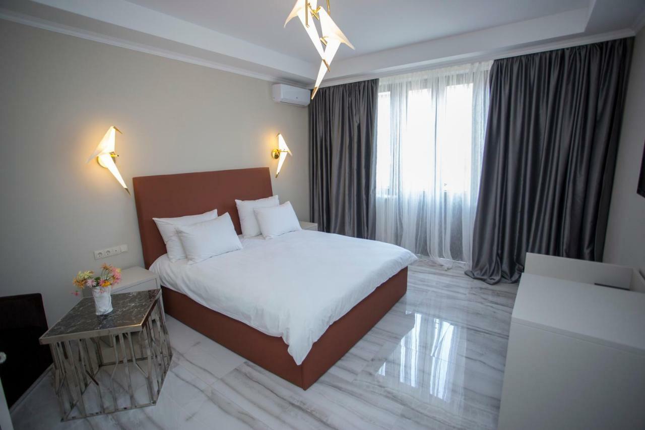 Downtown Hotel Batum Dış mekan fotoğraf