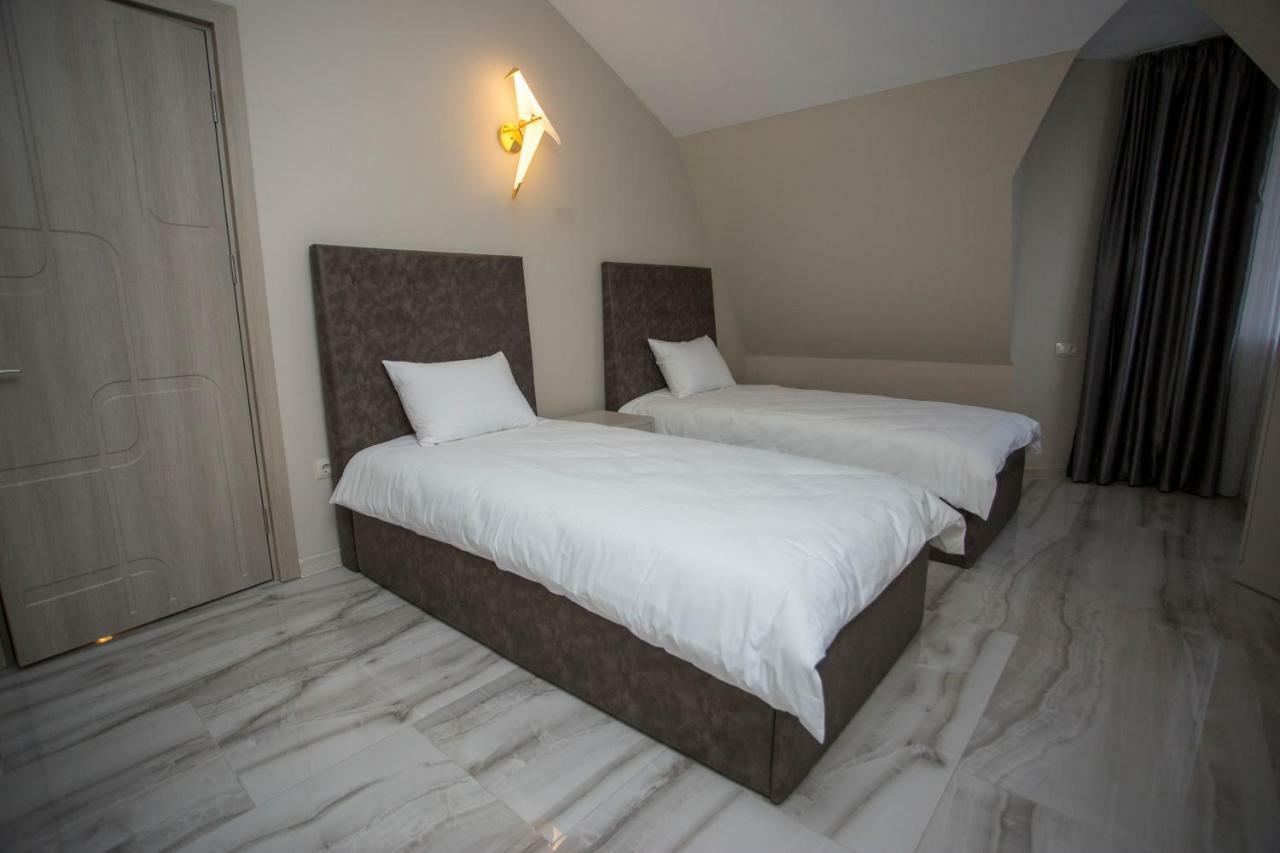 Downtown Hotel Batum Dış mekan fotoğraf