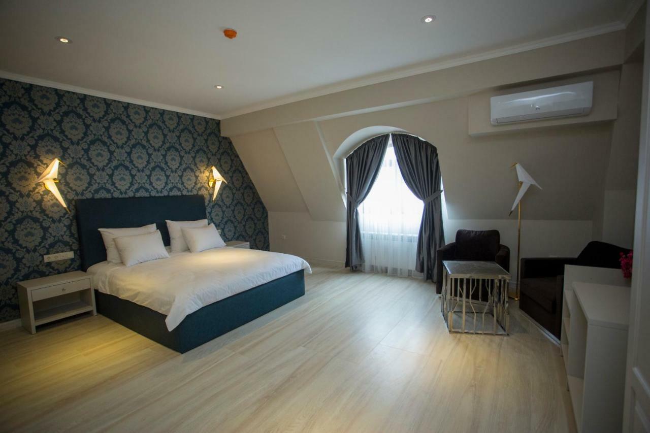 Downtown Hotel Batum Dış mekan fotoğraf